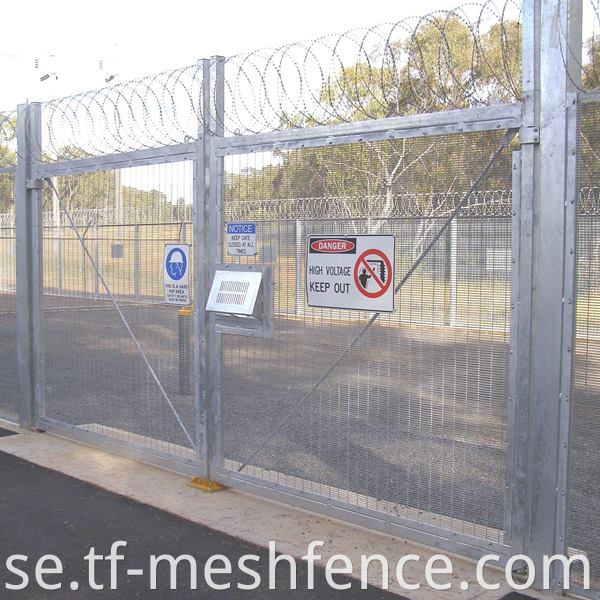 358 MESH FENCING GATE